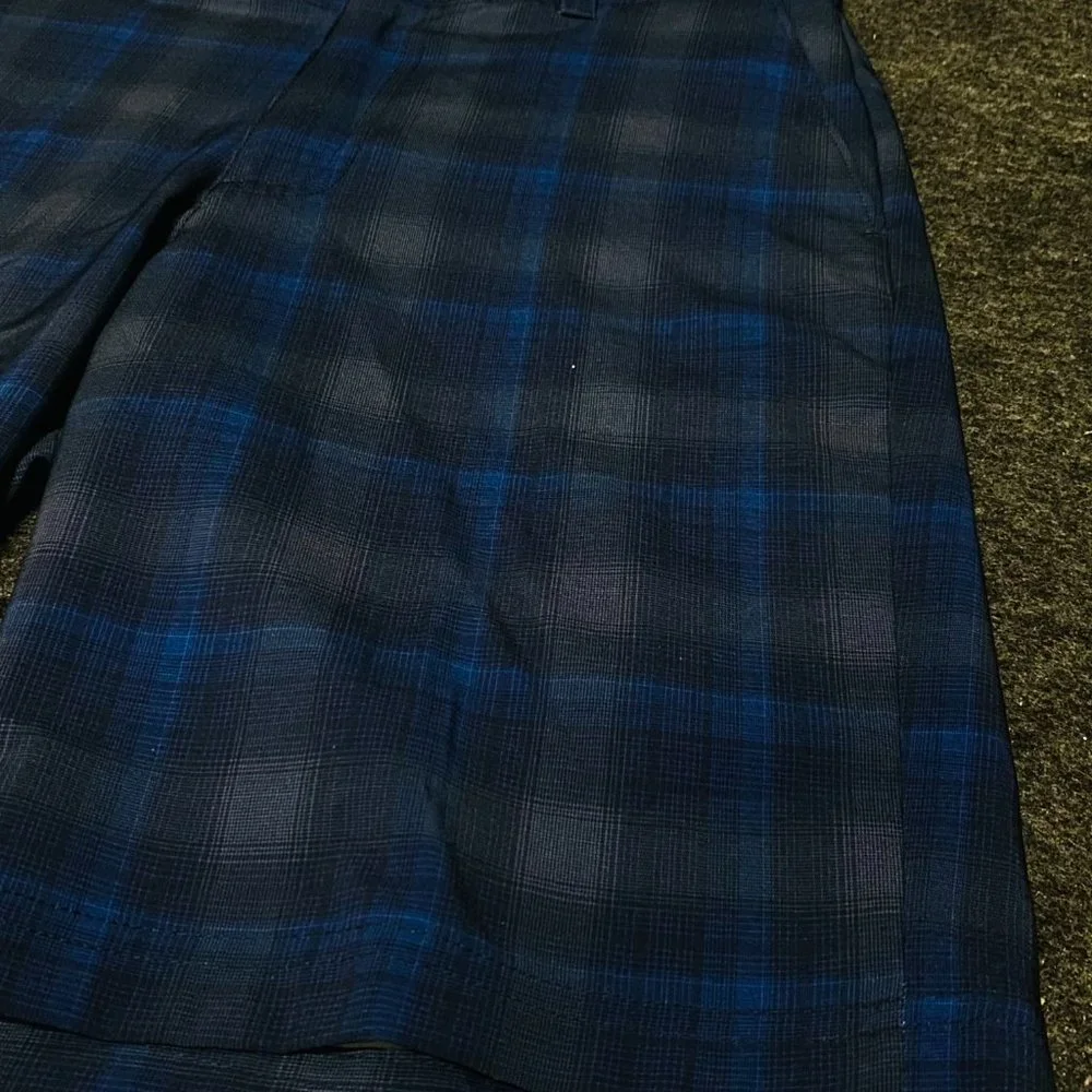 Ben Hogan Men's Printed Flat Front Shorts, Size 30 - Picture 3 of 5